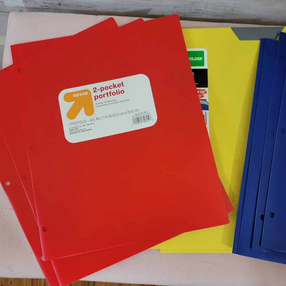 (12) 2 Pocket Portfolio‎ Plastic Folders Bundle of 12 (3 Five Star, 9 Up & Up)